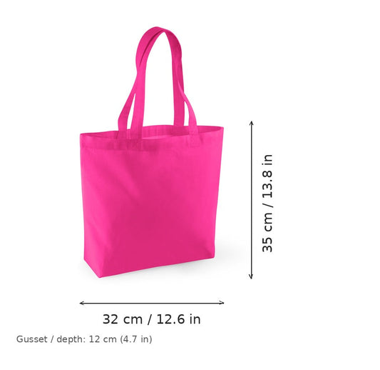 Fuksianpunainen luomupuuvillakassi pohjapoimulla ja omalla painatuksella, GOTS-sertifioitu, 170 g/m², 32 × 35 cm ja 12 cm:n pohjapoimu, mittakuvassa leveys ja korkeus