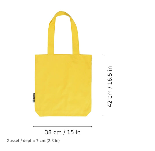 Gul mulepose i økologisk twill med eget tryk, 210 g/m², 38 × 42 cm med 7 cm kile, vist med mål for bredde og højde