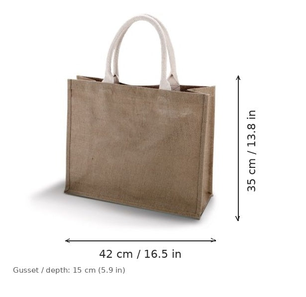 Cappuccinonruskea juuttinen rantalaukku omalla painatuksella, 330 g/m², 42 × 35 cm ja 15 cm:n levike, mittakuvassa leveys ja korkeus