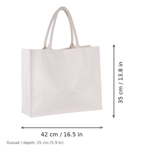 Valkoinen juuttinen rantalaukku omalla painatuksella, 330 g/m², 42 × 35 cm ja 15 cm:n levike, mittakuvassa leveys ja korkeus