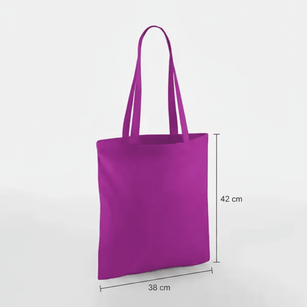 Magentanvioletti kangaskassi pitkillä kahvoilla ja omalla painatuksella, 38 × 42 cm, korkeus- ja leveysmitat merkittynä