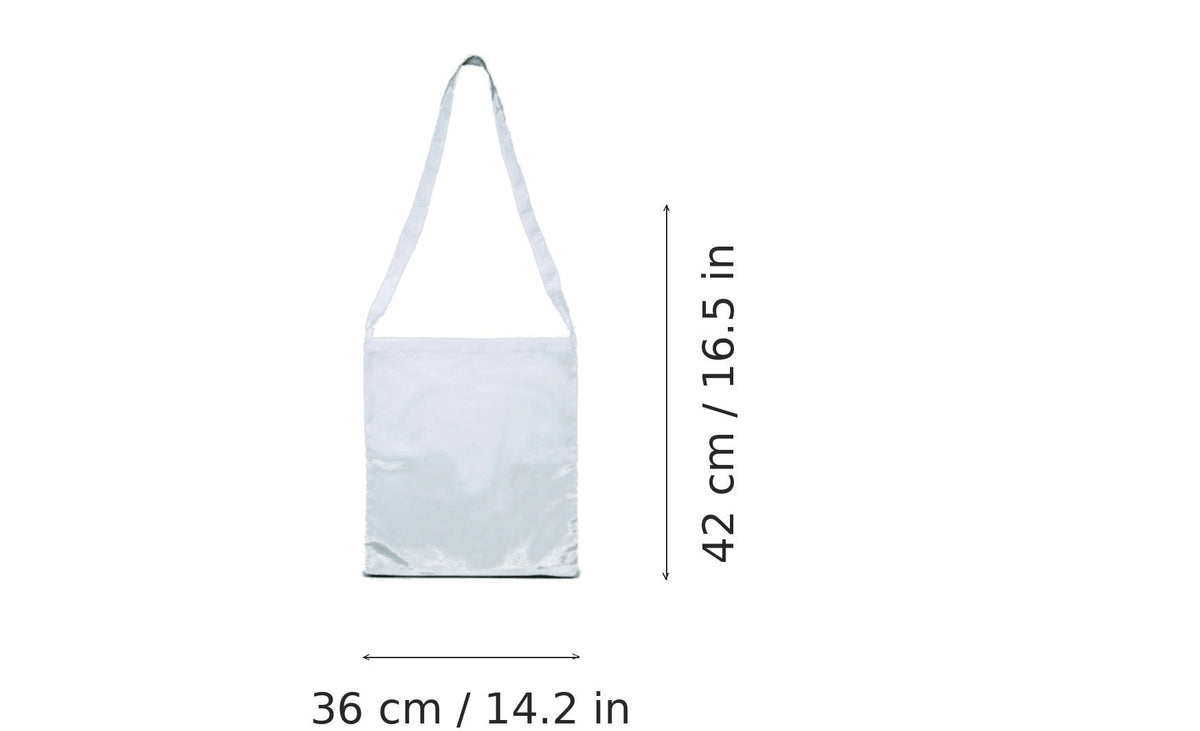 Valkoinen kangaskassi olkahihnalla ja omalla painatuksella, 130 g/m², 36 × 42 cm, mittakuvassa leveys ja korkeus